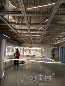 專業(yè)保潔服務(wù)，點(diǎn)亮潔凈空間——論百家凈在青山湖區(qū)新舊房與寫字樓保潔消毒領(lǐng)域的卓越實(shí)踐